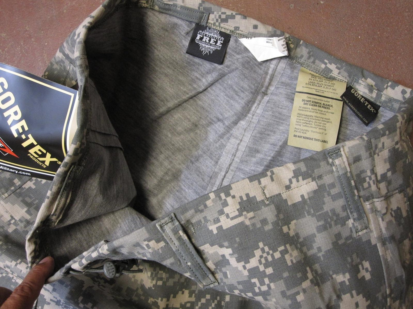 NEW ARMY ACU GORE-TEX EWOL TROUSER DIGITAL LARGE/REGULAR FLAME RESISTANT PANTS