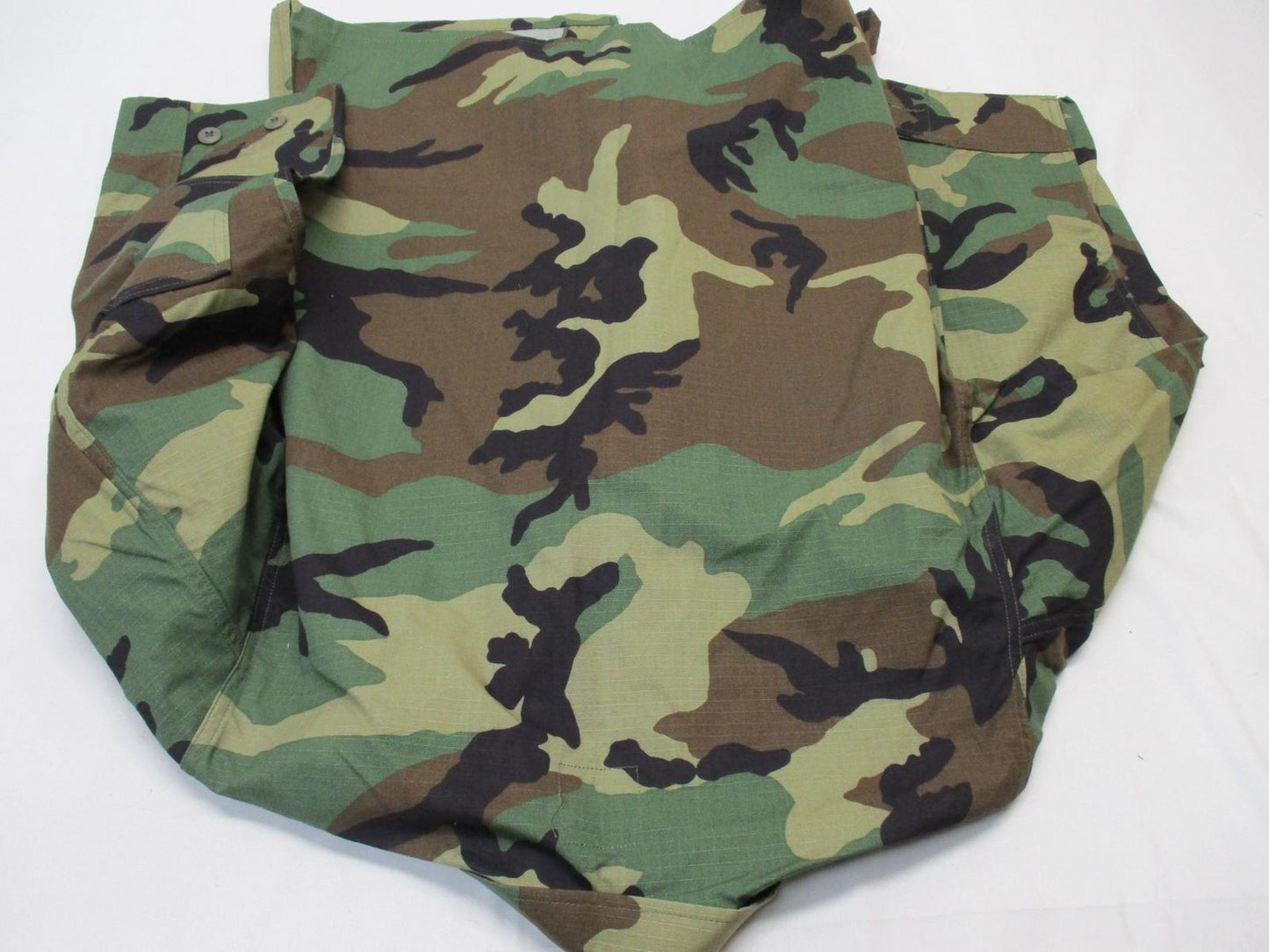 USGI MILITARY BDU TOP BATTLE DRESS UNIFORM COAT MEDIUM/SHORT WOODLAND M81 SHIRT