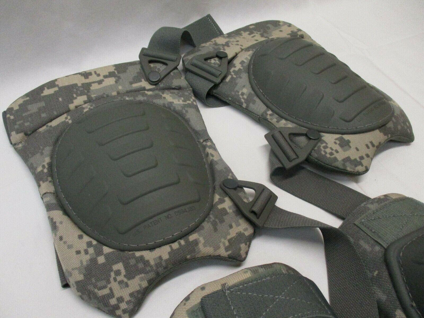 NEW USGI ARMY ISSUE ACU DIGITAL CAMO UCP KNEE & ELBOW PAD SET NICHOLAS MCGUIRE