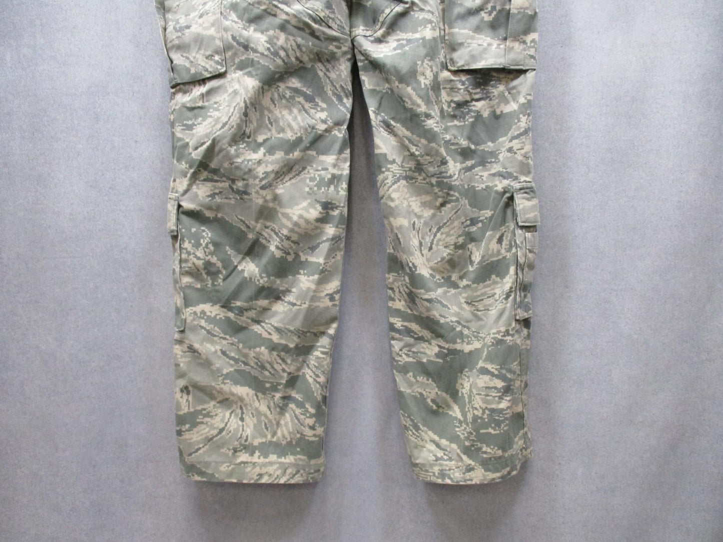 US Air Force Utility Trousers Camo Pattern 50% Cotton 50% Nylon TIGERSTRIPE 34S