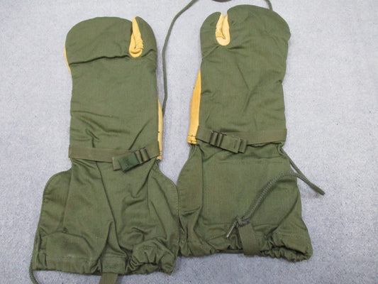 US Military Cold Weather Trigger Finger Mitten Shells Gloves Medium NO INSERTS