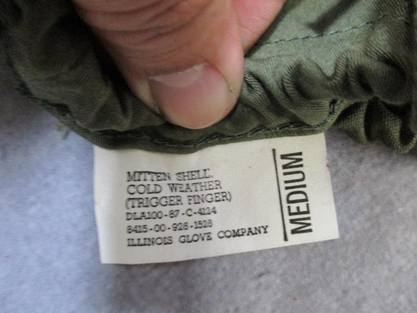 US Military Cold Weather Trigger Finger Mitten Shells Gloves Medium NO INSERTS