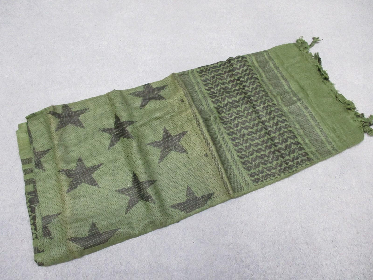 Olive green RAPDOM tactical shemagh scarf with star pattern, ideal for outdoor activities and military use.