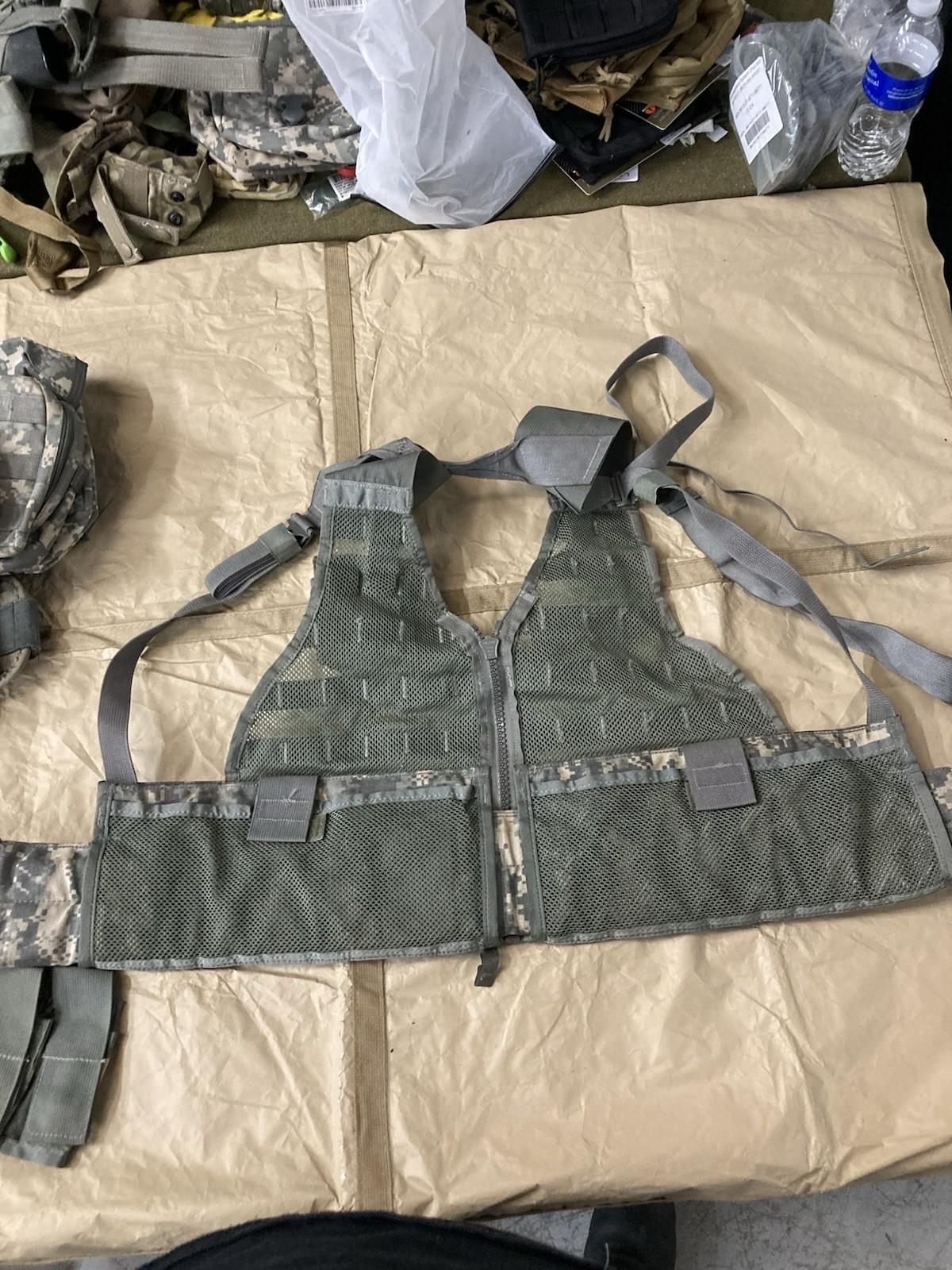 Army Issue Squad Leader Grenadier Set Acu Camo UCP Rifleman Set Iraq War