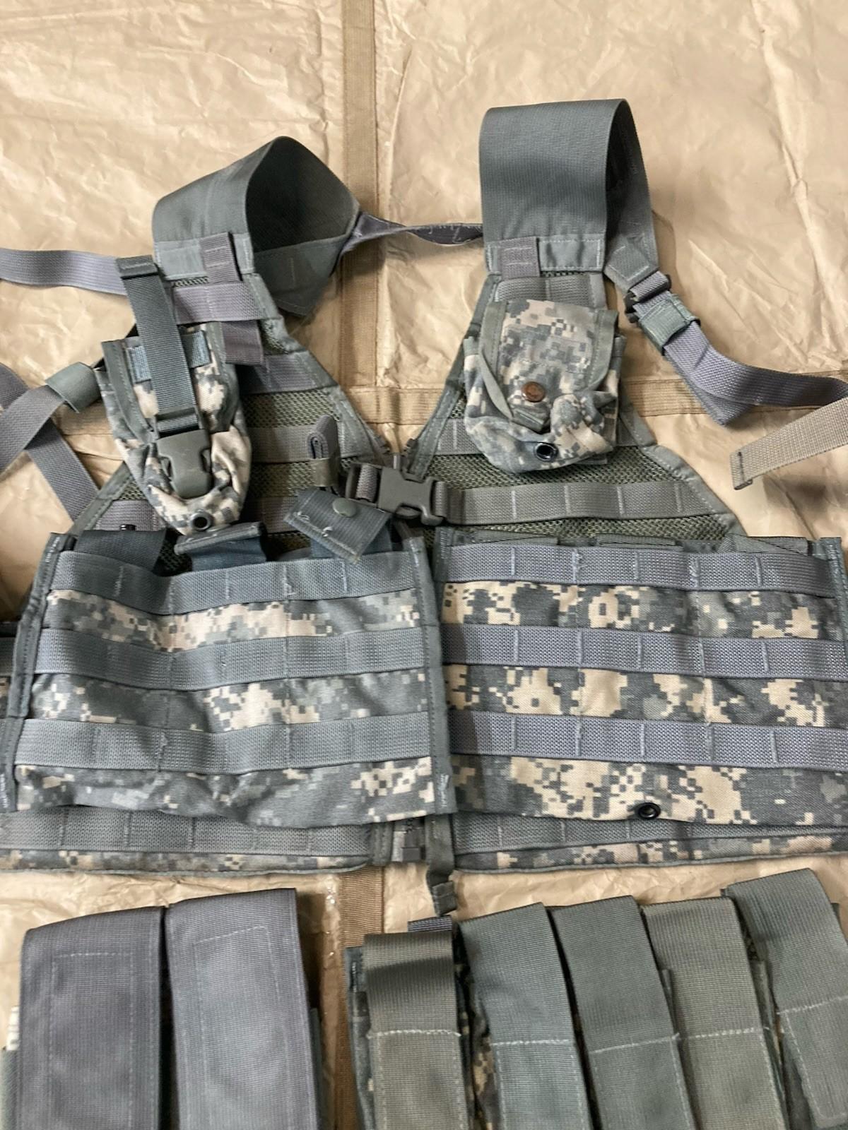 Army Issue Squad Leader Grenadier Set Acu Camo UCP Rifleman Set Iraq War