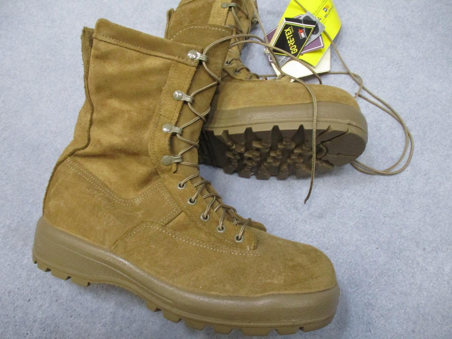 Men's Belleville C755A cold weather boots with Gore-Tex lining and Vibram sole, size 11, new, sturdy military-style footwear.