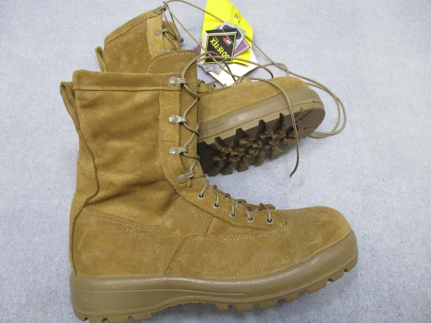 Men's Belleville C755A cold weather boots with Gore-Tex lining and Vibram sole, size 11, new, featuring rugged military design.