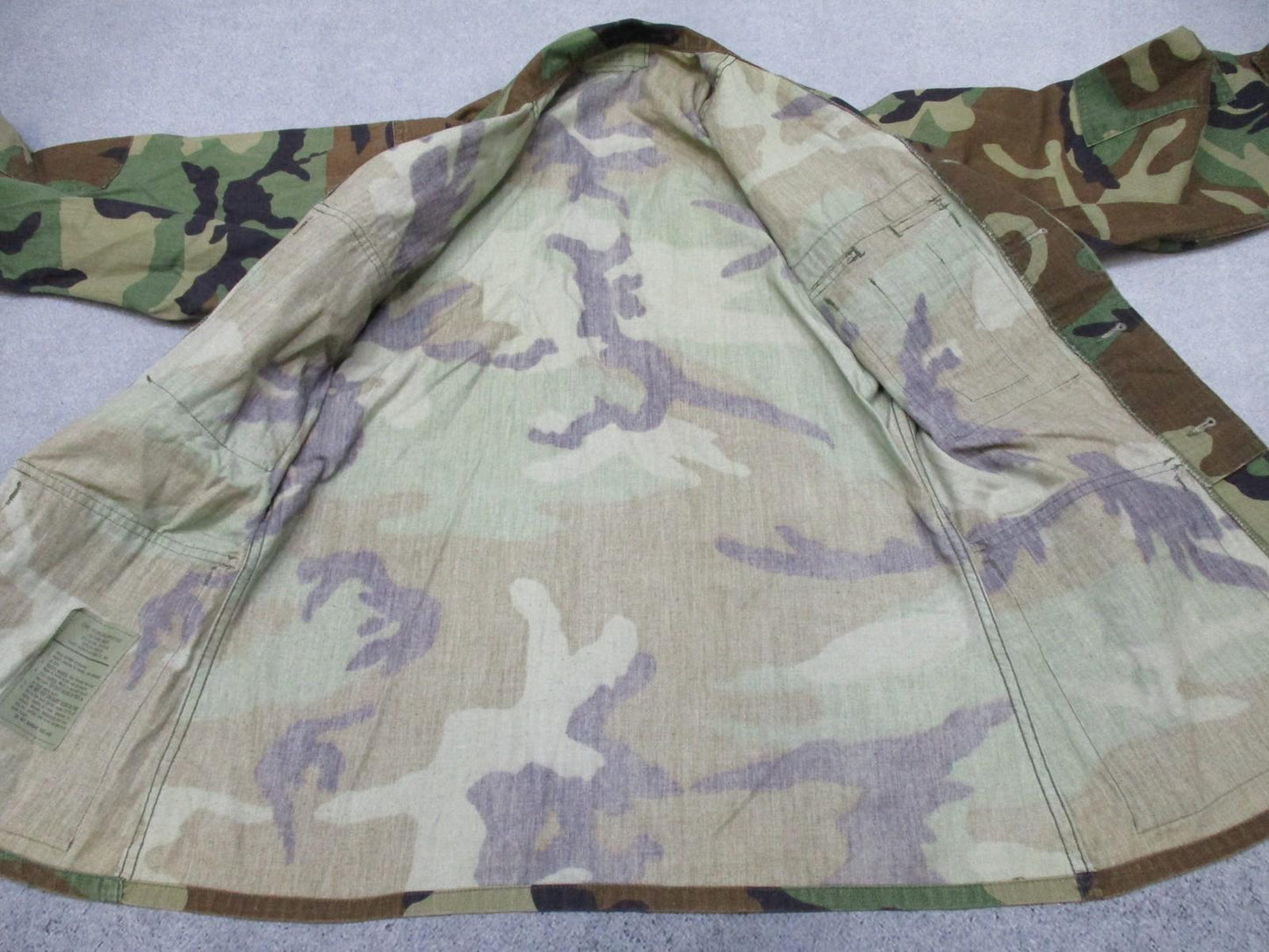 US Marines Woodland Camo Combat Coat Shirt Small Short 50/50 Cotton Nylon USMC