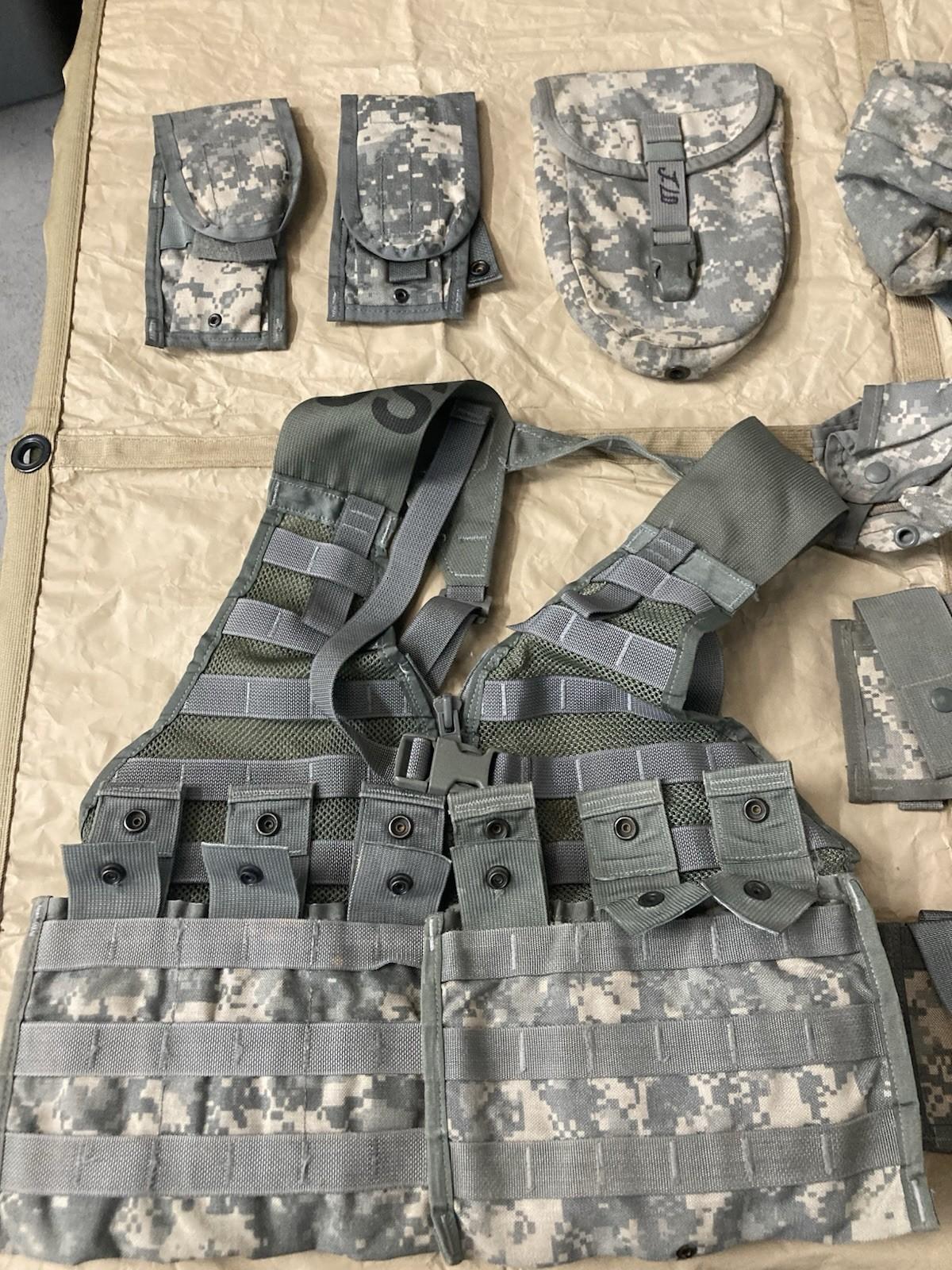 Iraq War Gear Acu Camo Vest Tactical Lot Molle Gear Lot Set