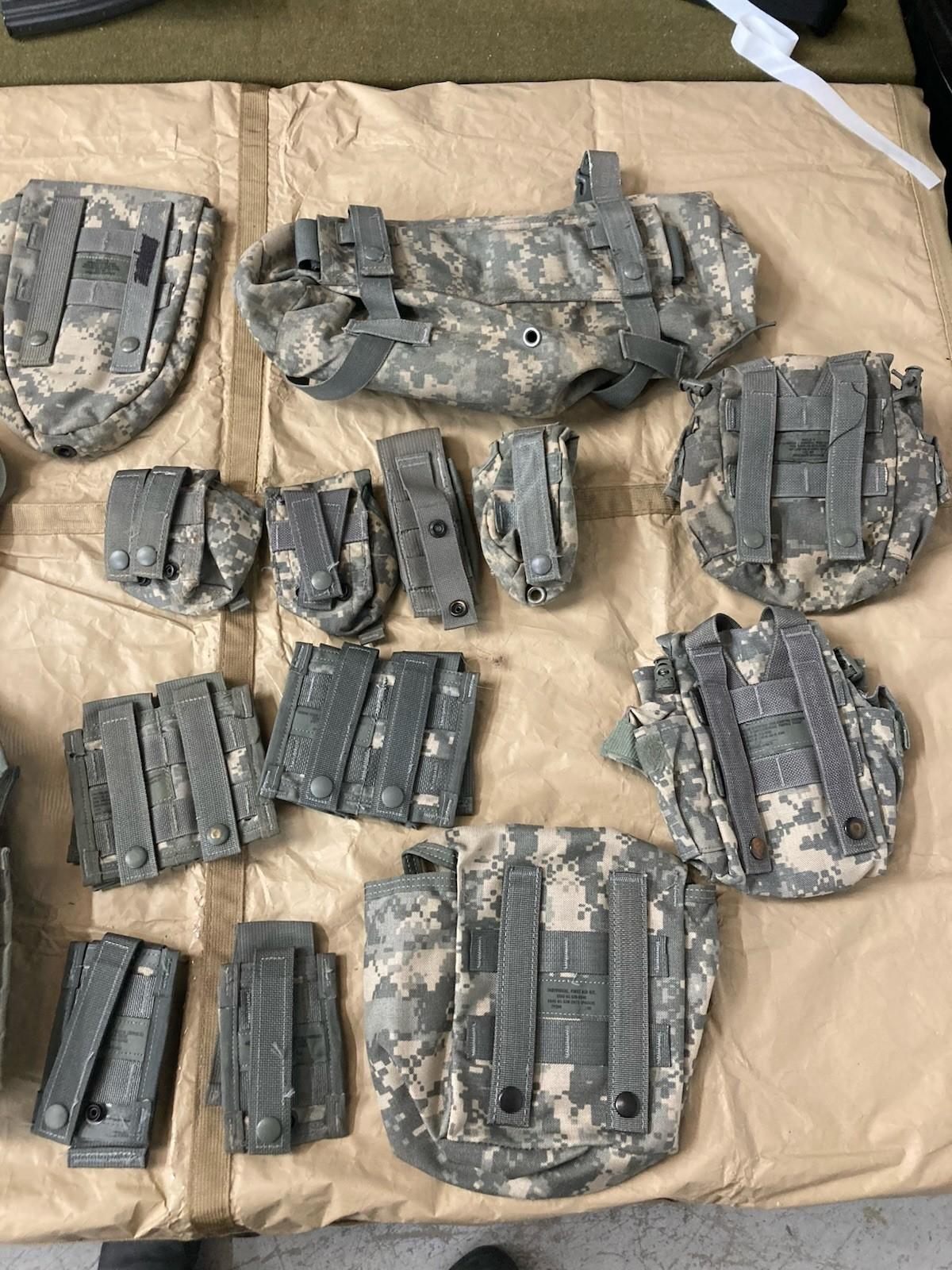 Iraq War Gear Acu Camo Vest Tactical Lot Molle Gear Lot Set