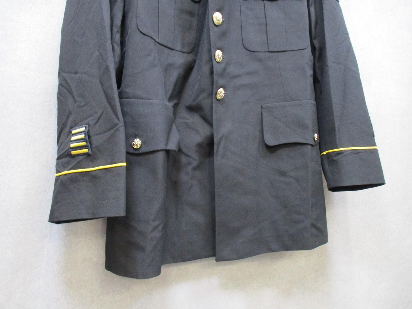 US Army Service Uniform Dress Jacket Blues SSG Rank Service Stripes Gold Buttons