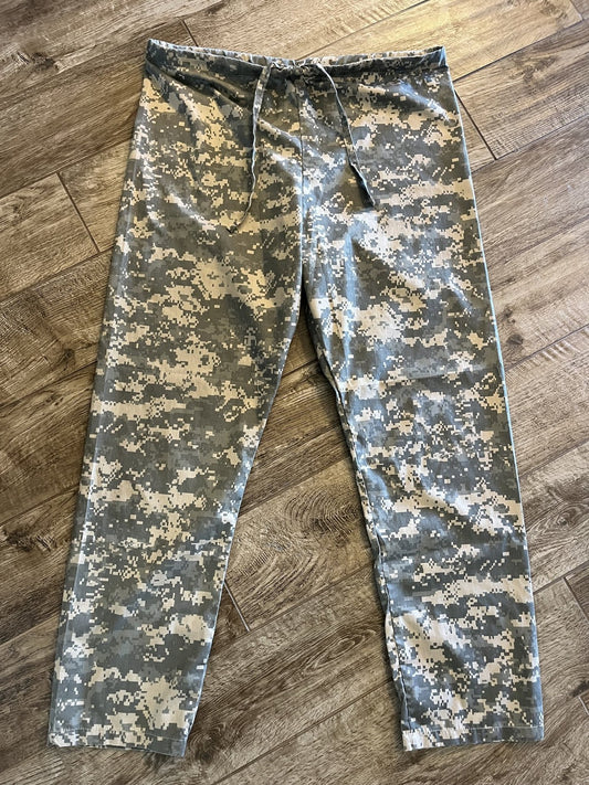 ACU Digital Camo Scrub Pants Medium 65% Poly 35% Cotton Drawstring Back Pocket - Centex Military Gear