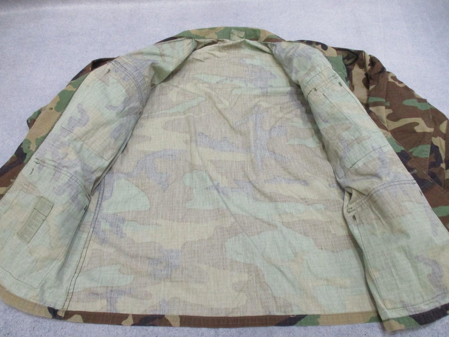 US Army Woodland Camo Hot Weather Combat Shirt Medium-Short BDU Top - Centex Military Gear