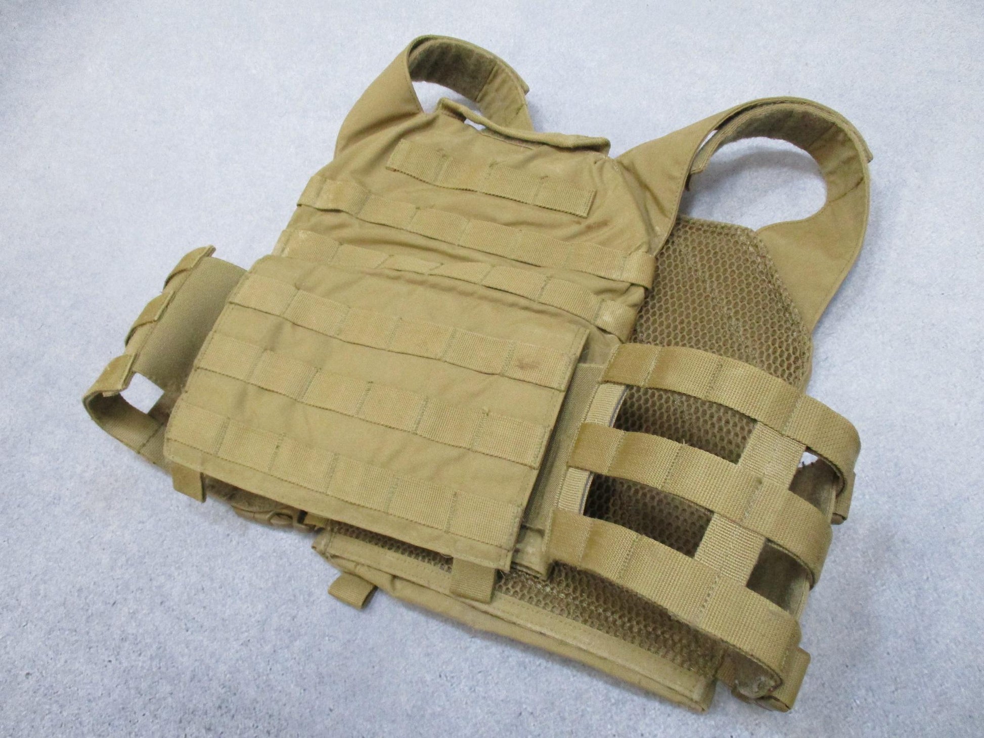 Warrior Assault Systems Recon Plate Carrier Coyote Brown S/M MOLLE Vest - Centex Military Gear
