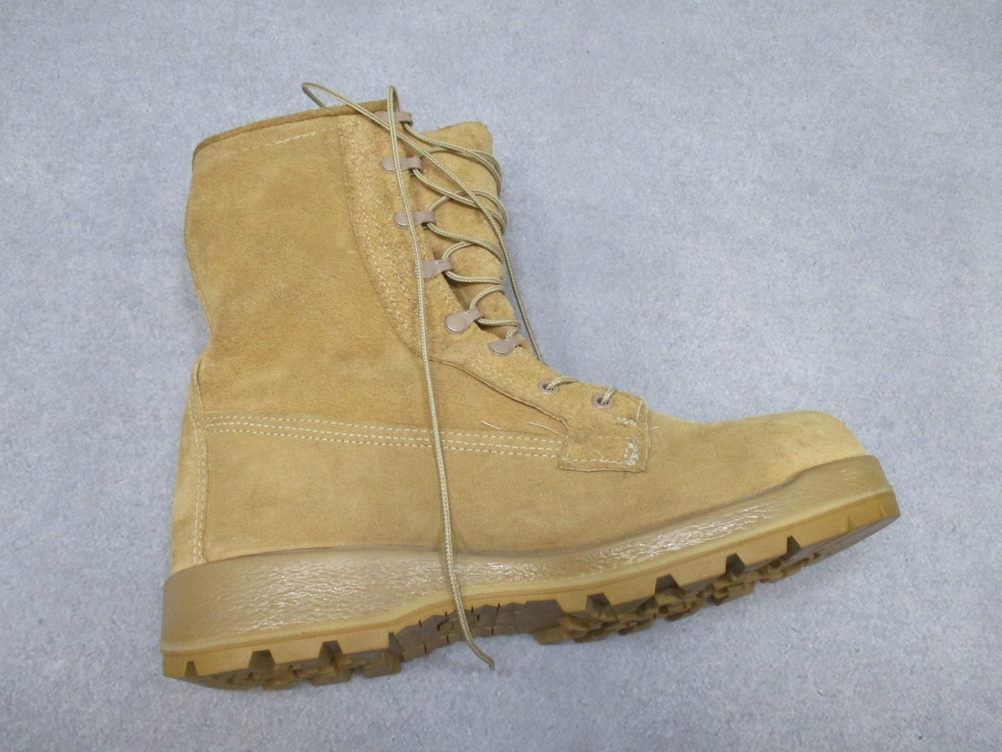 US Military Altama 11461B Desert Boots Size 10 R Vibram Sole Suede Lace-Up - Centex Military Gear