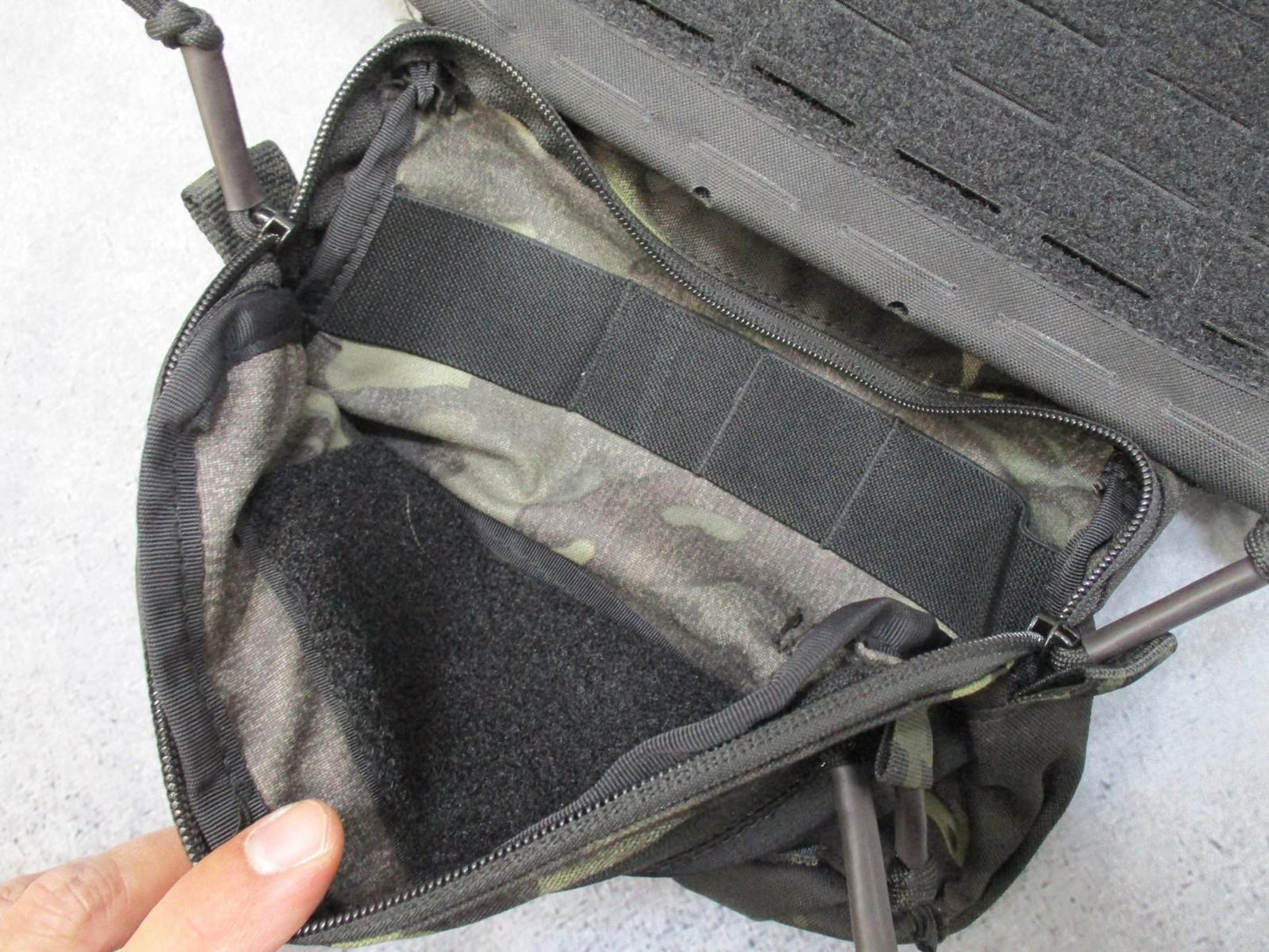 Modular Tactical Chest Rig / Black Placard System w/ Dangler Pouch Multicam Blk - Centex Military Gear