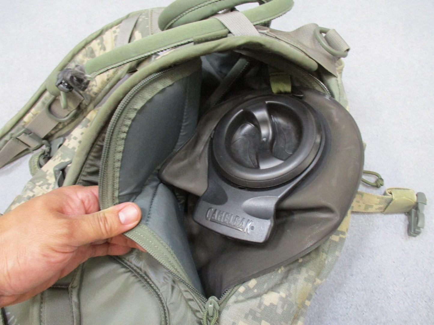 Army CamelBak H.A.W.G. 500 Hydration Pack Backpack Digital Camo MOLLE Reservoir - Centex Military Gear