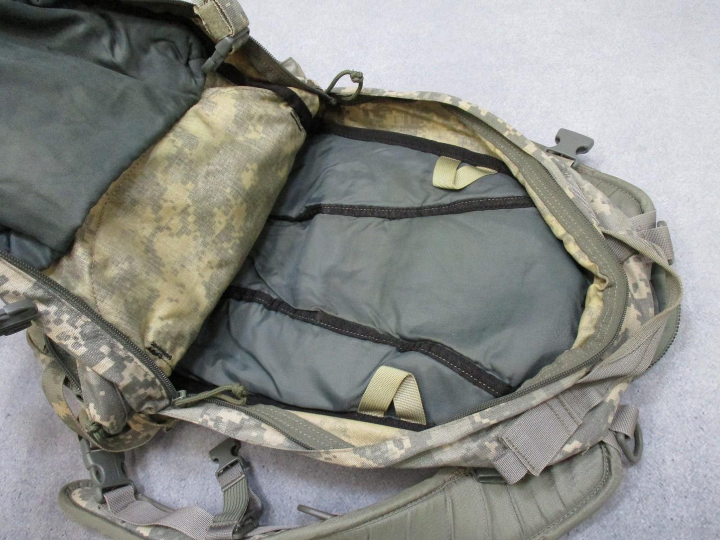 Army CamelBak H.A.W.G. 500 Hydration Pack Backpack Digital Camo MOLLE Reservoir - Centex Military Gear