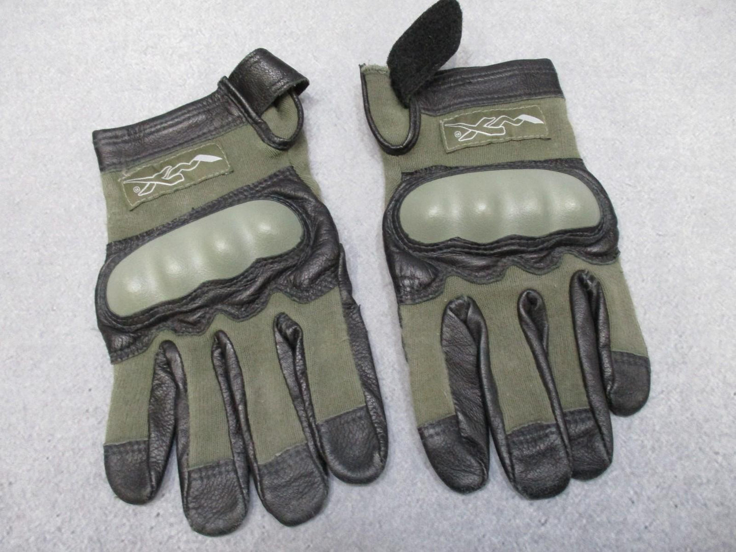Centex Military Gear Wiley X Combat CAG-1 XL leather tactical gloves with padded knuckles in foliage green.
