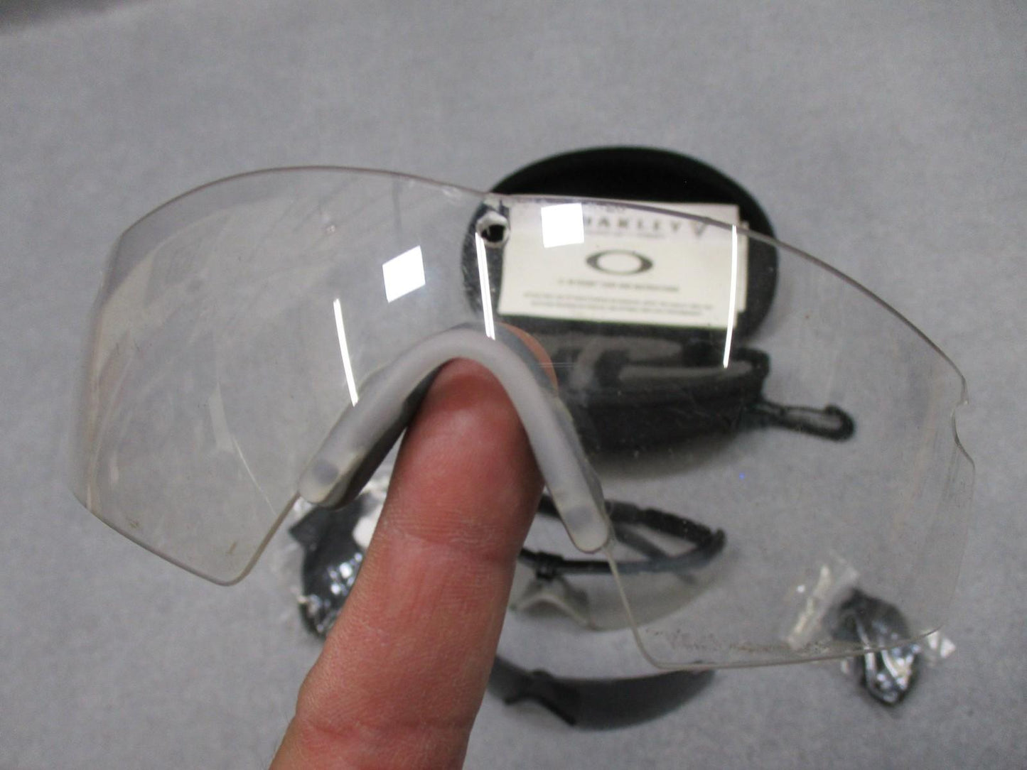 Oakley SI M Frame 2.0 ballistic safety glasses kit with multiple lenses and case, designed for military and tactical use