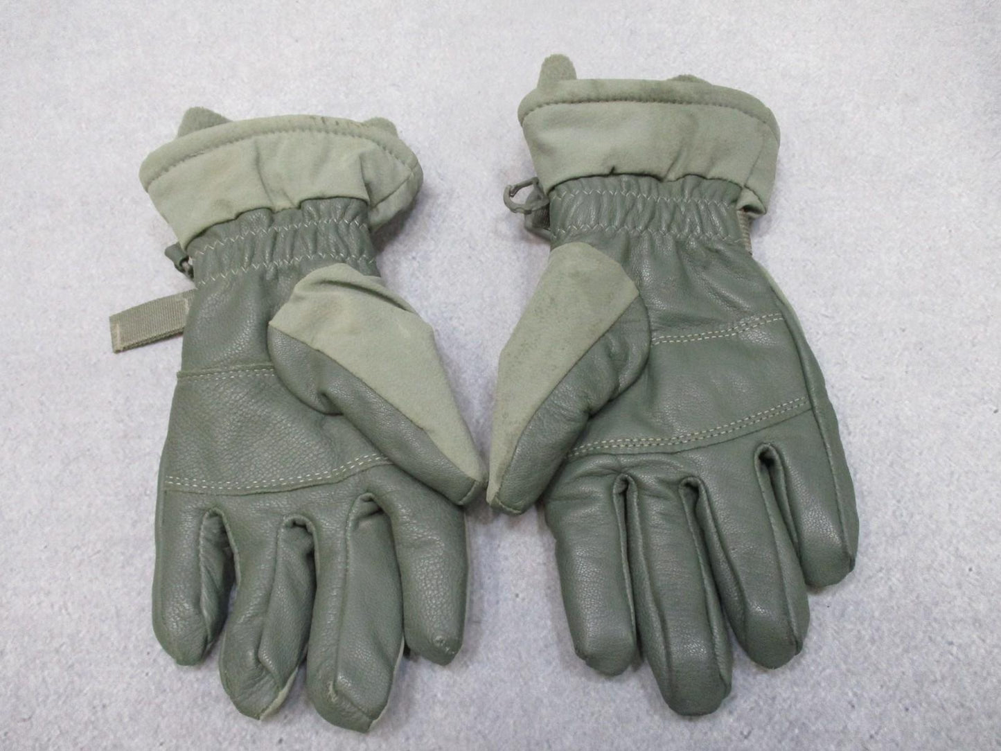Centex Military Gear USGI Army issue cold and wet weather gloves for men and women in small size, designed for outdoor protection.
