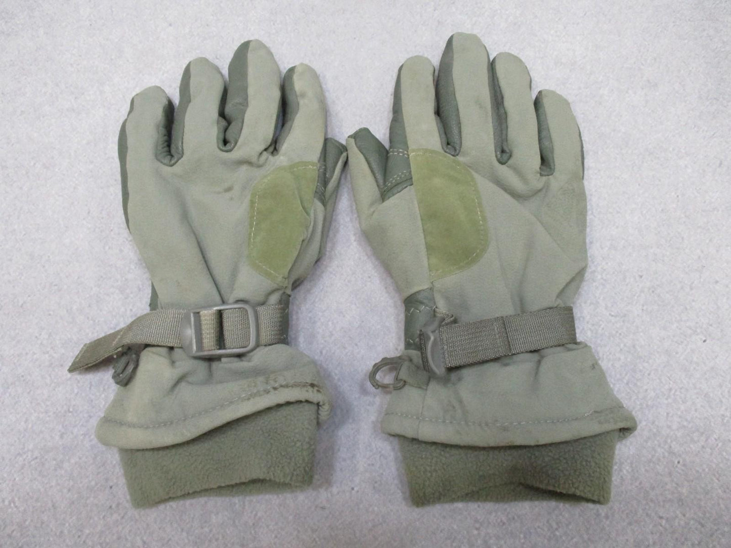 Centex Military Gear USGI issue cold and wet weather gloves for men and women, small size, designed for military outdoor use.