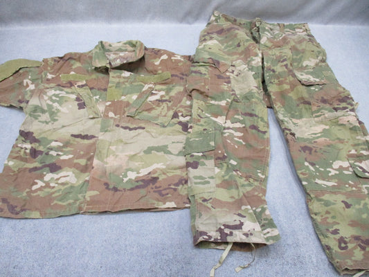 US Army ACU combat uniform set with flame-resistant coat and trousers in medium-short size by Centex Military Gear