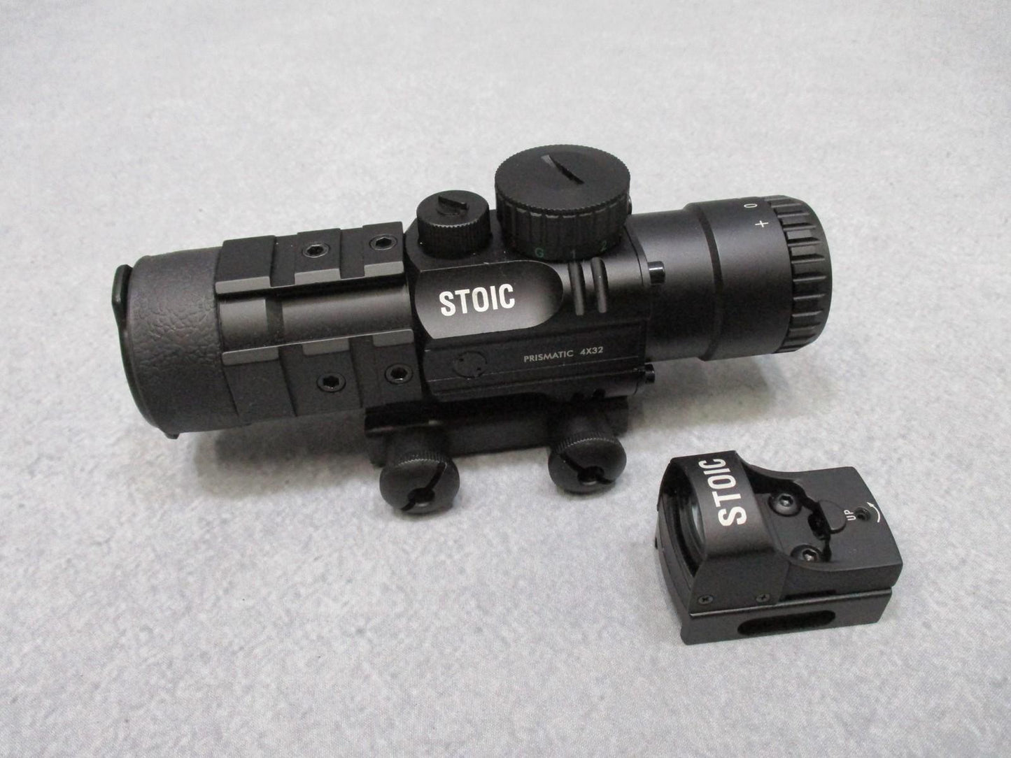 Centex Military Gear STOIC 4x32 prismatic scope with mini reflex sight featuring red/blue and red/green reticles on a firearm.