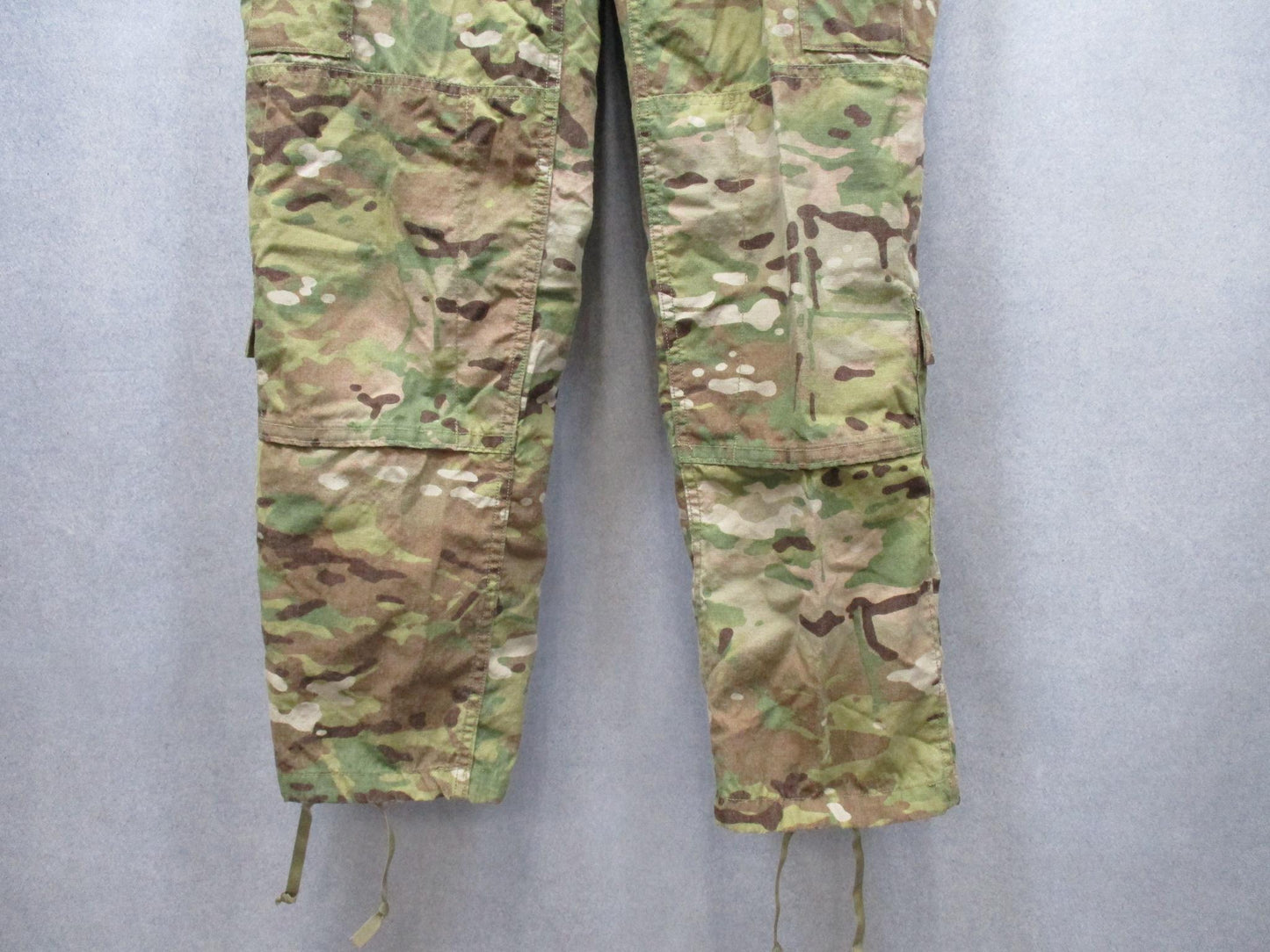 US Army ACU Flame Resistant Combat Trousers Medium Regular MultiCam Cargo Pants