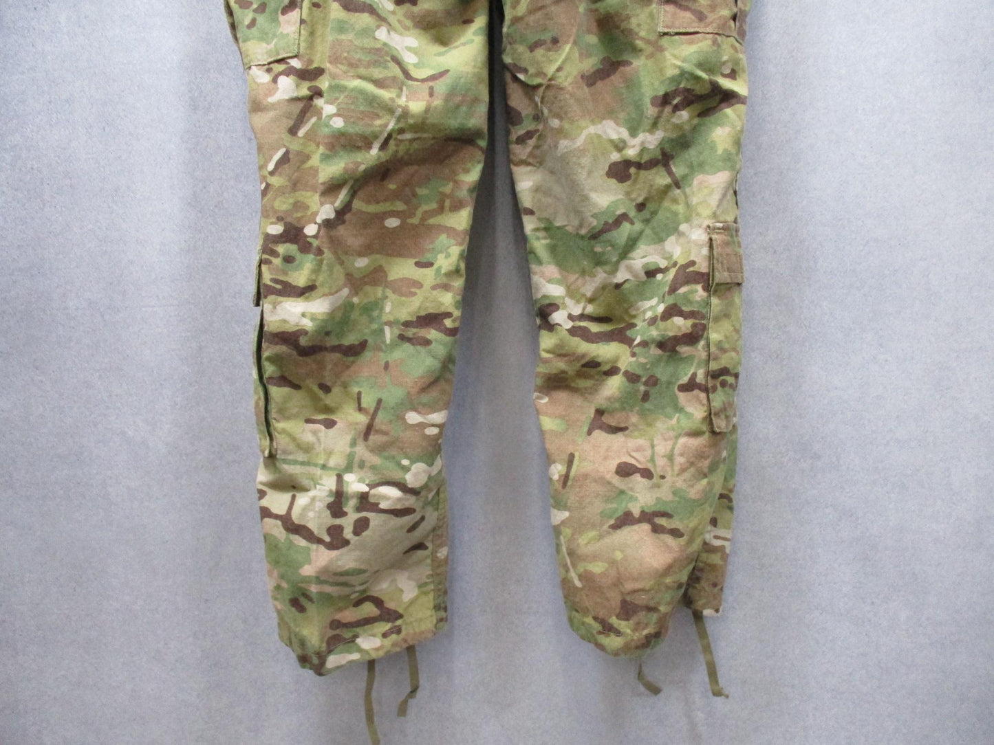 US Army ACU Flame Resistant Combat Trousers Medium Regular MultiCam Cargo Pants
