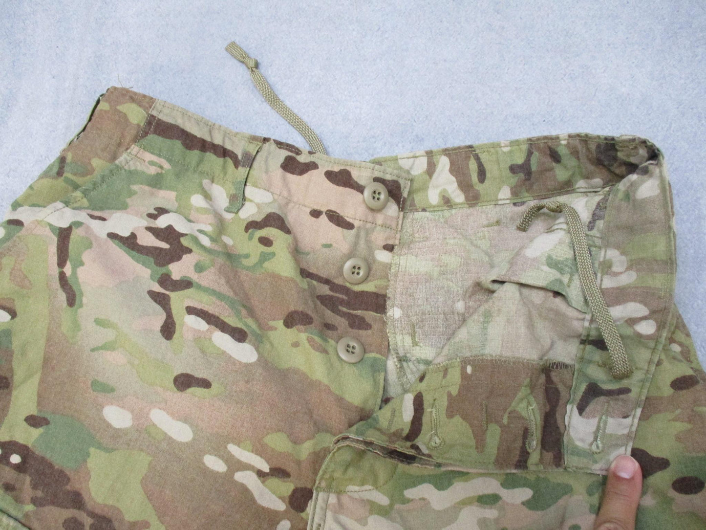 US Army ACU Flame Resistant Combat Trousers Medium Regular MultiCam Cargo Pants