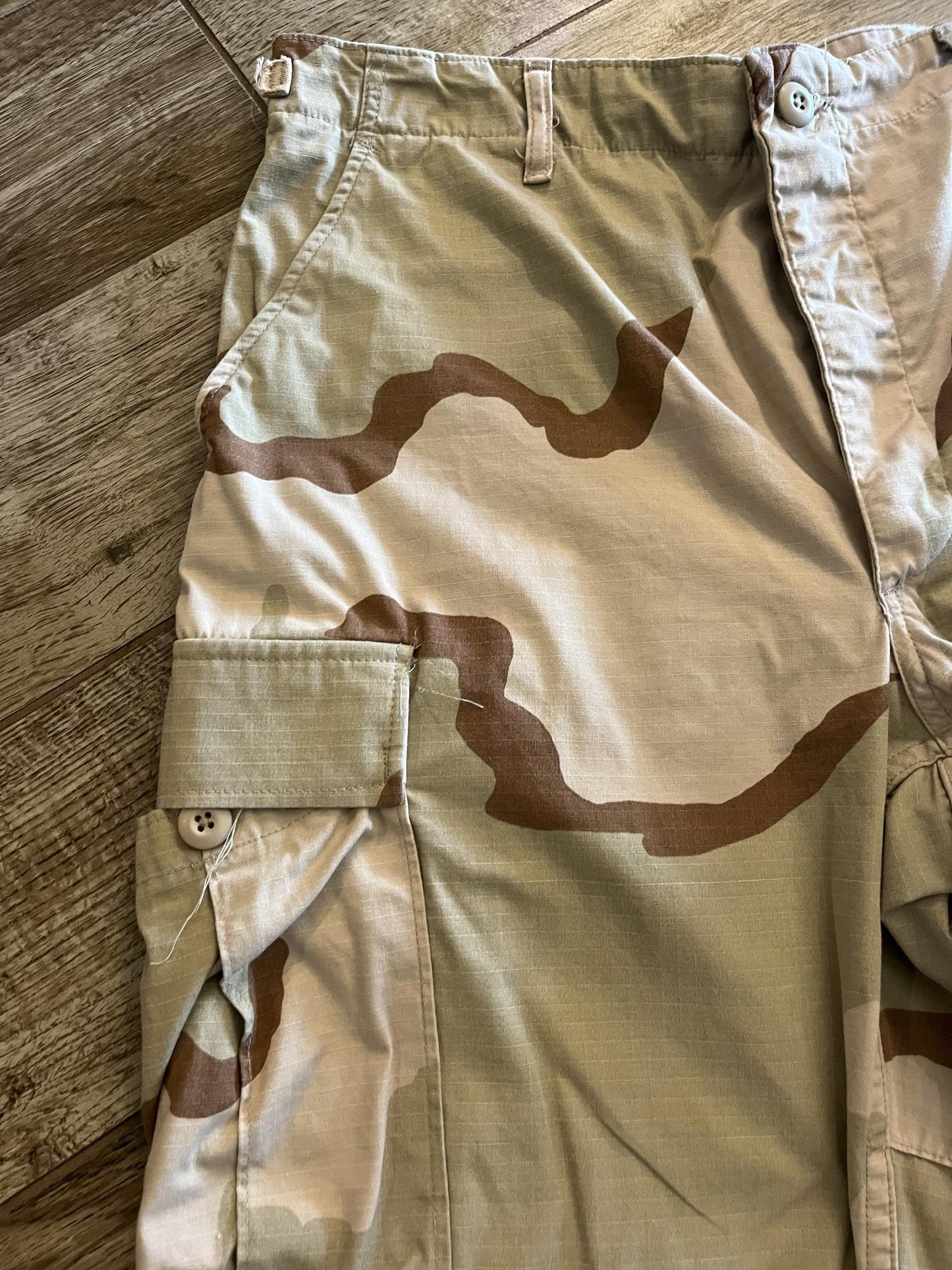 Propper DCU Desert Camo Combat Cargo Pants Medium Regular 50% Nylon 50% Cotton