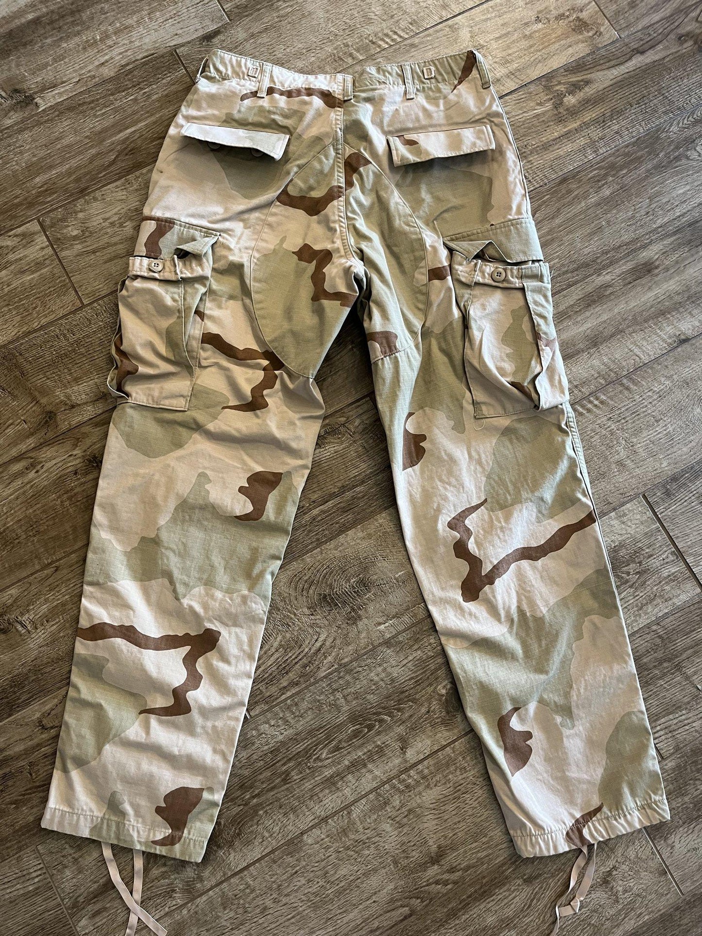 Propper DCU Desert Camo Combat Cargo Pants Medium Regular 50% Nylon 50% Cotton