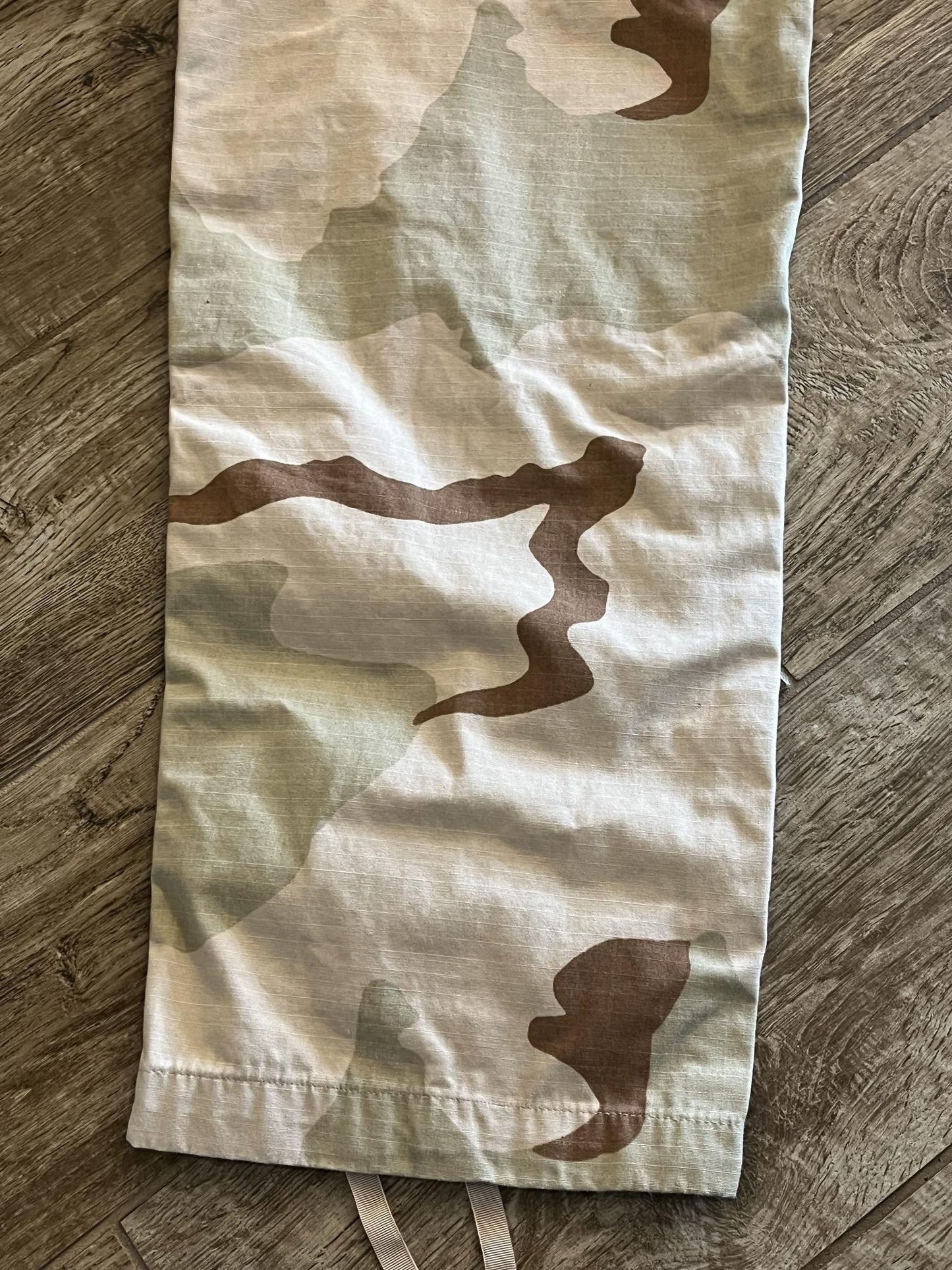 Propper DCU Desert Camo Combat Cargo Pants Medium Regular 50% Nylon 50% Cotton