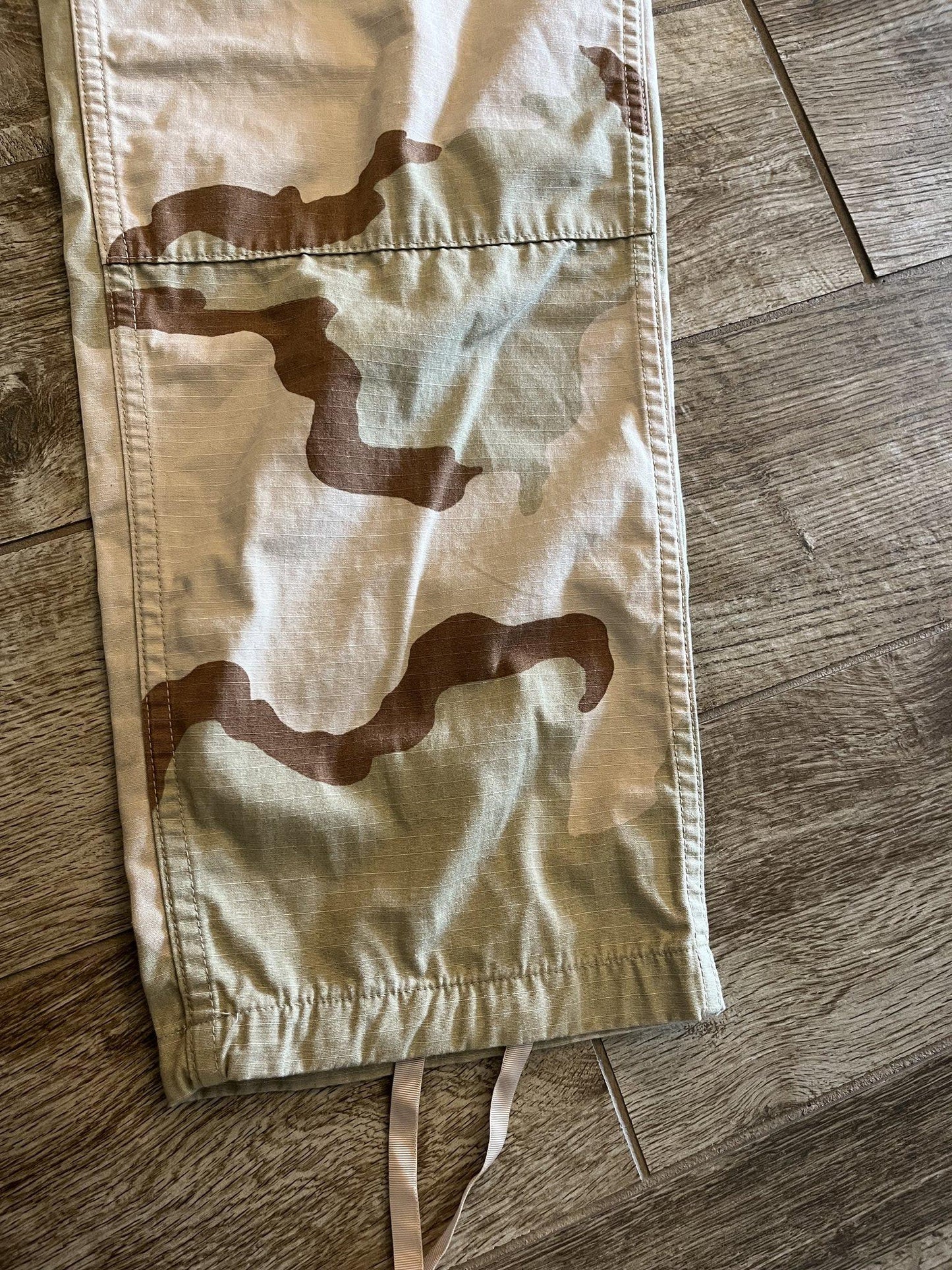 Propper DCU Desert Camo Combat Cargo Pants Medium Regular 50% Nylon 50% Cotton