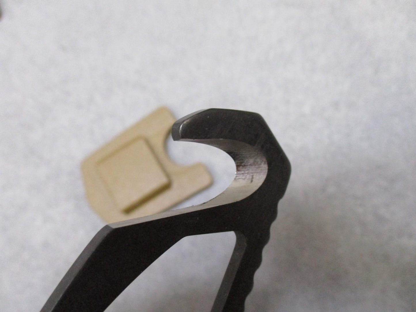 Gerber Strap Cutter Seatbelt Cutter Glass Breaker MOLLE Attachment