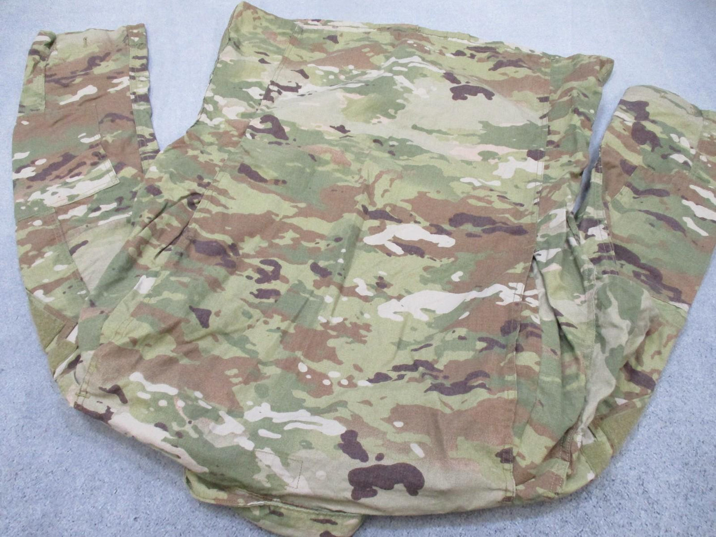 U.S. ARMY ACU Jacket Medium-Long OCP Camo Flame Resistant Combat Uniform Coat