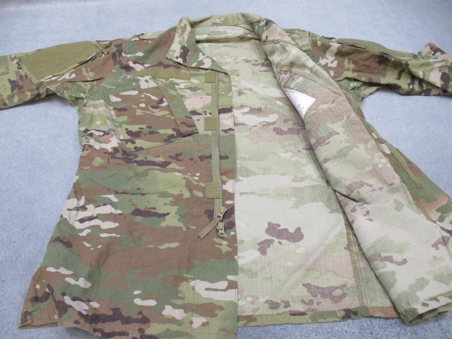 U.S. ARMY ACU Jacket Medium-Long OCP Camo Flame Resistant Combat Uniform Coat