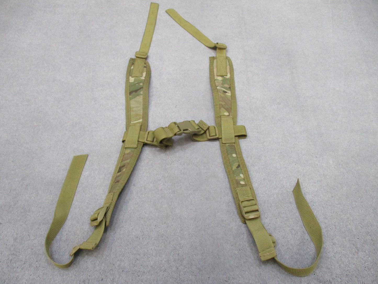 Tactical Low Profile Shoulder Harness MultiCam Padded Adjustable MOLLE Straps