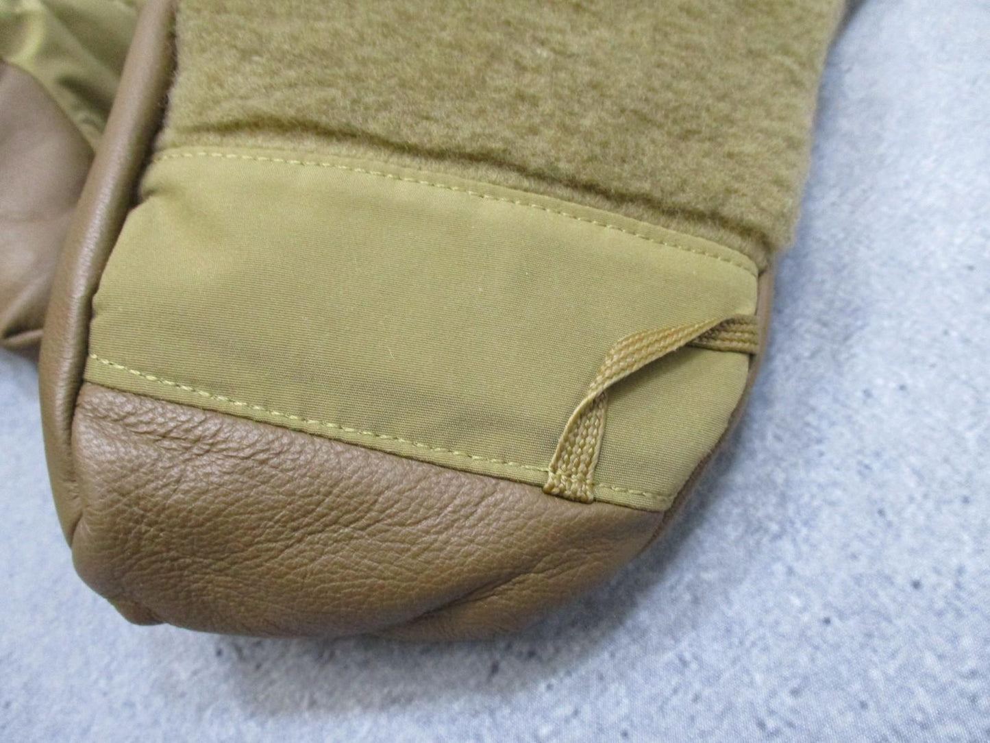 Climb and Place CWGS Extreme Cold Weather Mittens Liner Shell Gore-Tex Medium