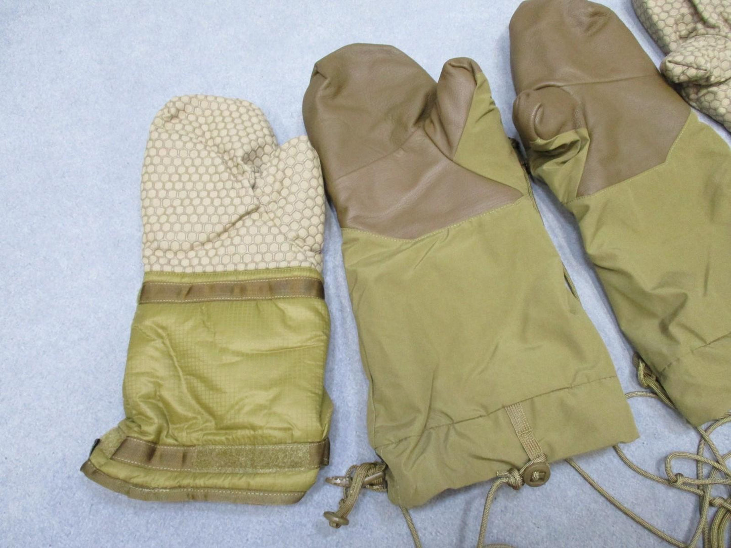 Climb and Place CWGS Extreme Cold Weather Mittens Liner Shell Gore-Tex Medium