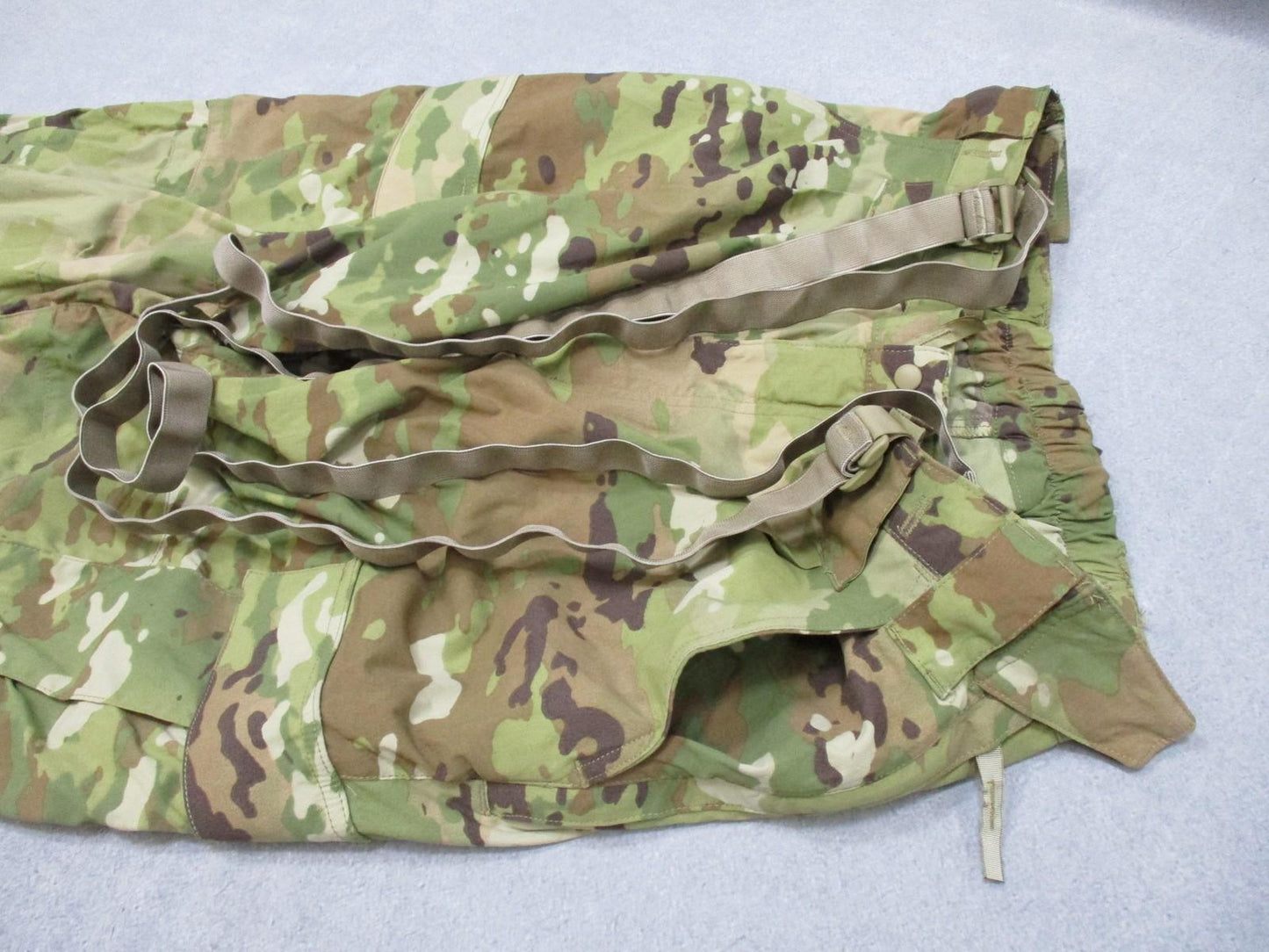Used MultiCam Combat Pants w/ Suspenders Cargo Pockets Zippered Legs Size 36x30