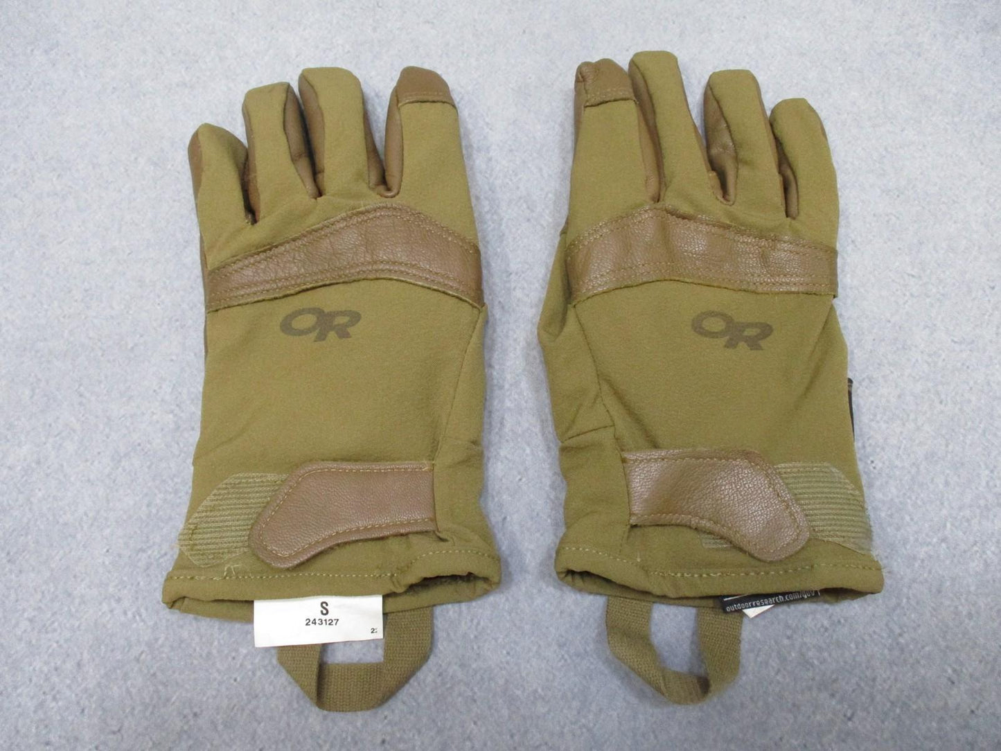 Outdoor Research Convoy Gloves Gore-Tex Leather Palm Size S Men's Used