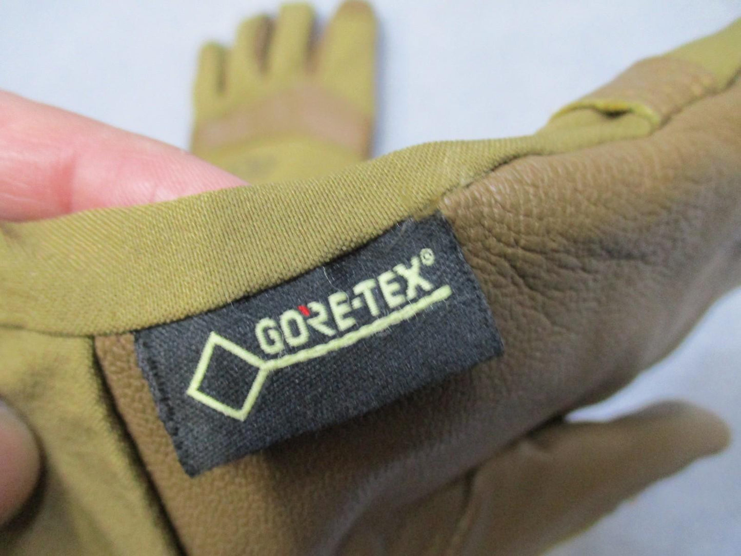 Outdoor Research Convoy Gloves Gore-Tex Leather Palm Size S Men's Used