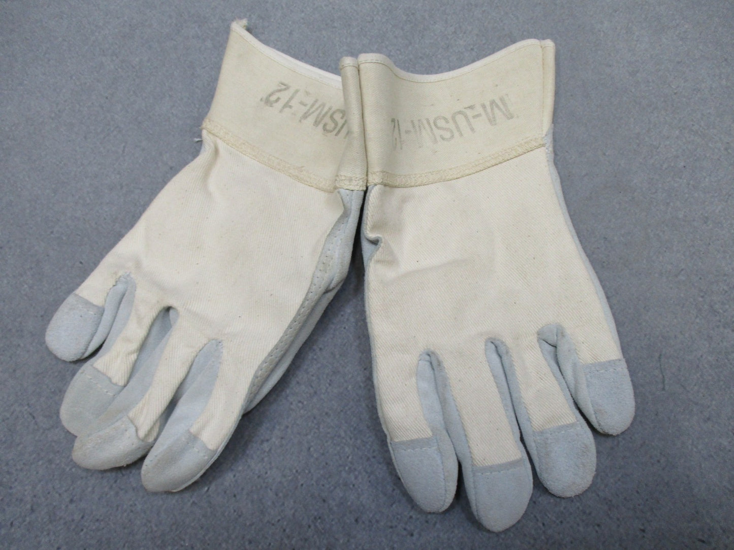 Work Gloves M-USM-12 Canvas Leather Pair Used Good Condition