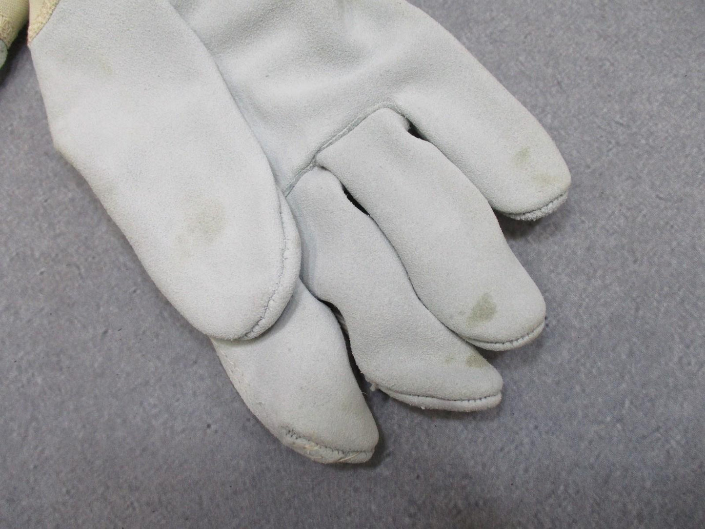 Work Gloves M-USM-12 Canvas Leather Pair Used Good Condition