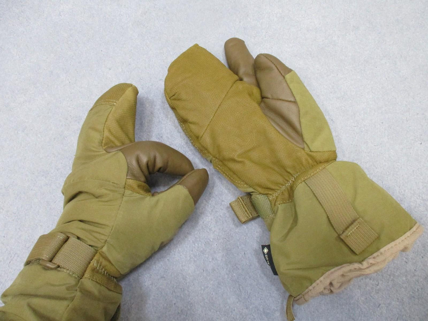 USGI MilitaryCWGS Climb Place Trigger Finger Mittens Gore-Tex Wool Leather Large