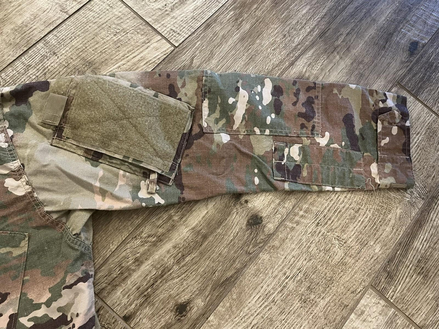 US Army Combat Uniform Jacket Flame Resistant OCP Scorpion Female Size 39-Long