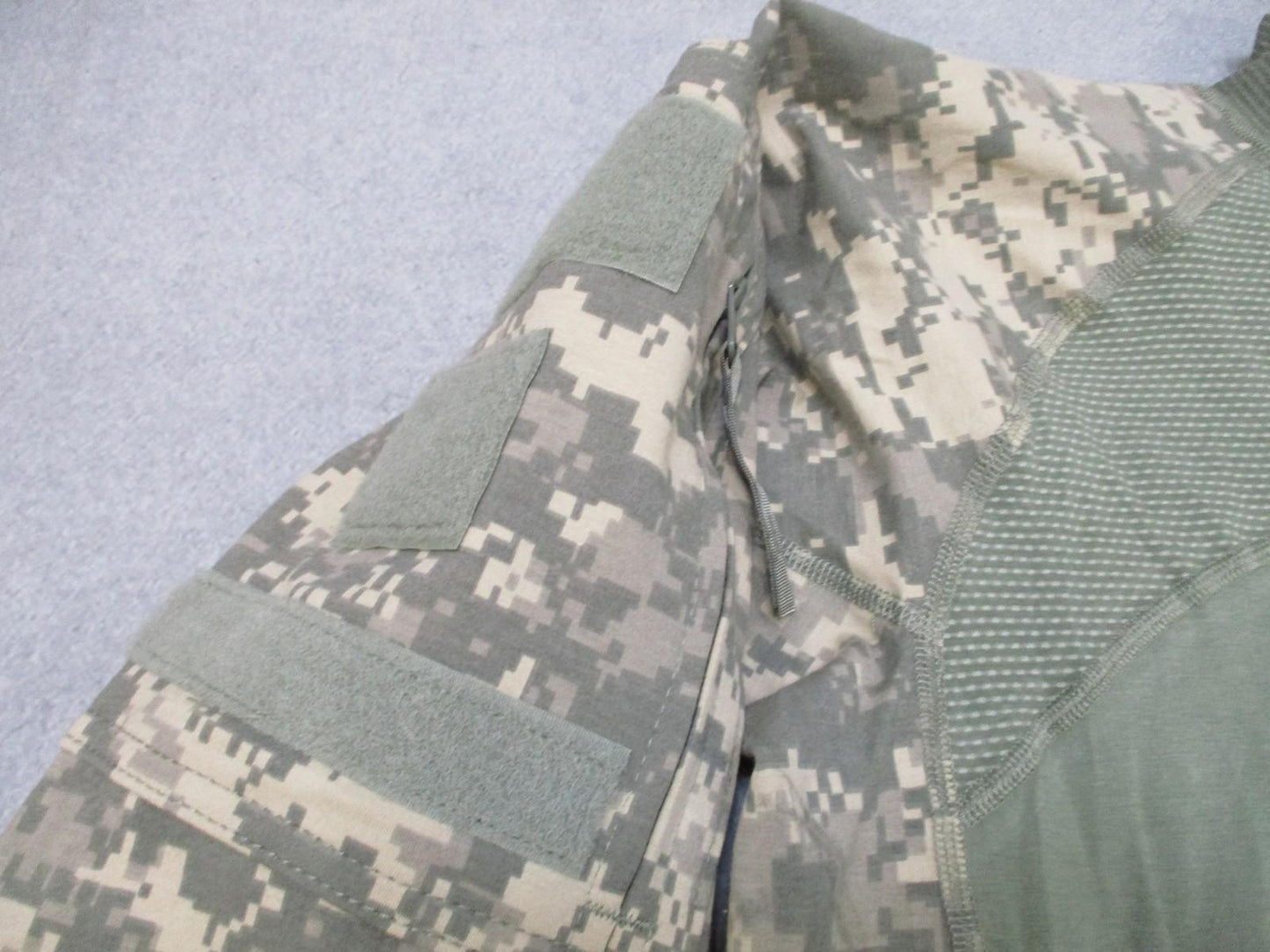 Massif Army Combat Shirt U.S. Army Digital Camo Long Sleeve Men's L New UCP ACU
