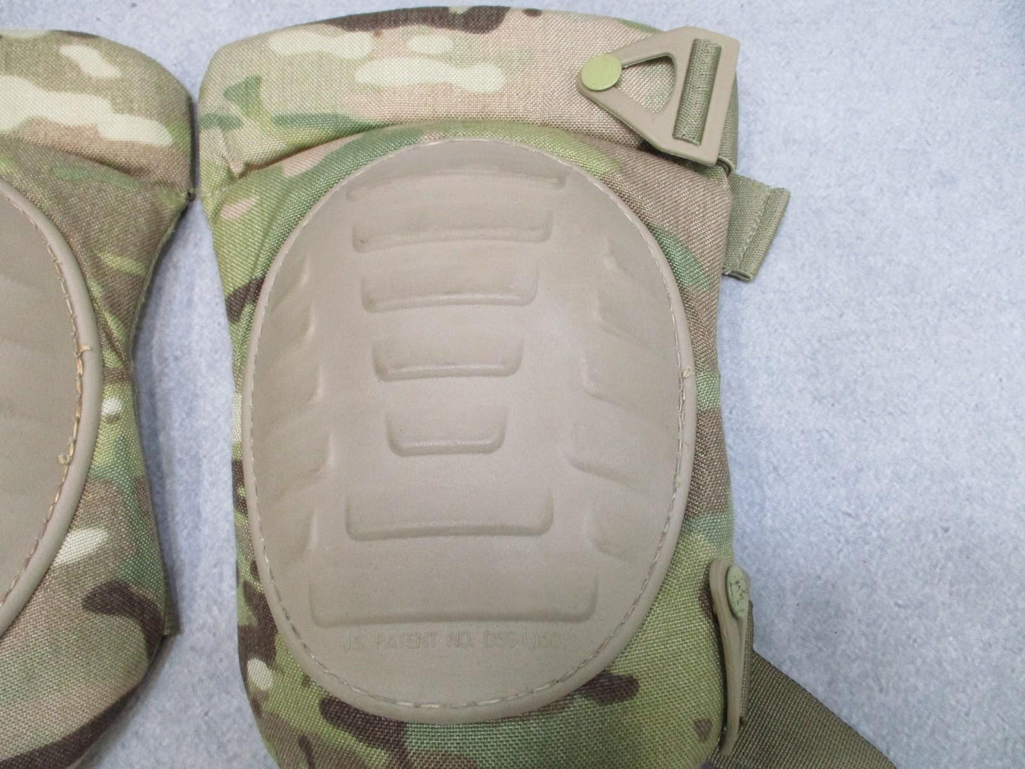 USGI McGuire-Nicholas Tactical Knee Pads MultiCam Pair Adjustable Straps Used